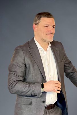 foto avv. ferrario ok